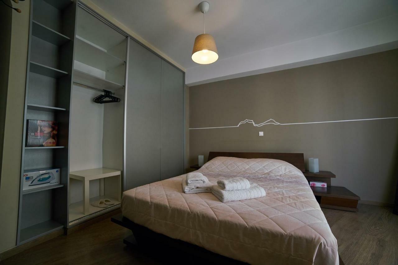 V&V Central & Elegant Apartment アテネ エクステリア 写真